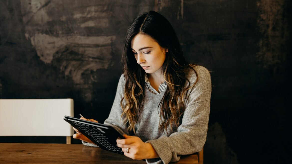 SEO vs Paid Ads for businesses long term growth strategy